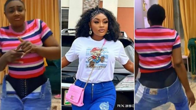 Lizzy Gold unbuckles trouser, shows proof as she addresses claims of wearing butt pads, fans react -VIDEO